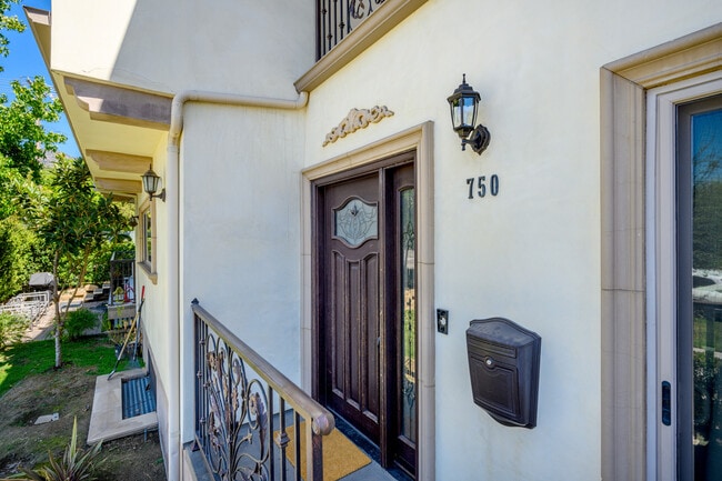 Photo - 750 E Orange Grove Ave