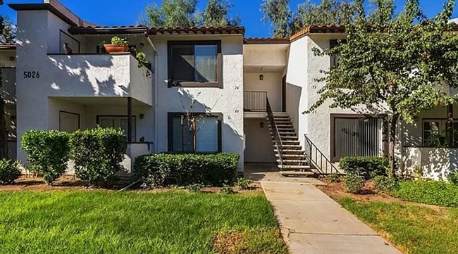 Photo - LOCATION, LOCATION 2 Bedroom 2 Bathroom Condo