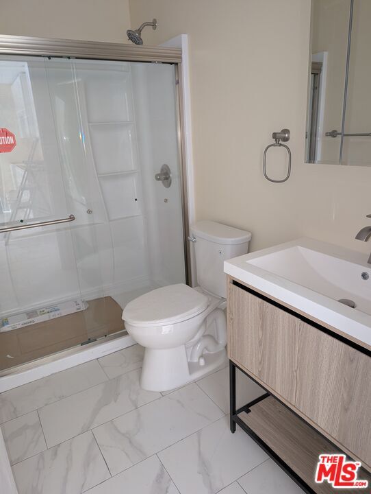 Photo - 317 W 111th St