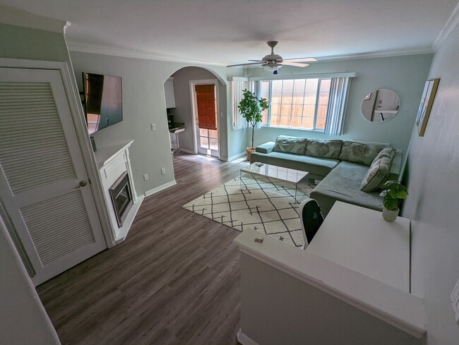 Photo - 853 Thomas Ave Unit Apt 3