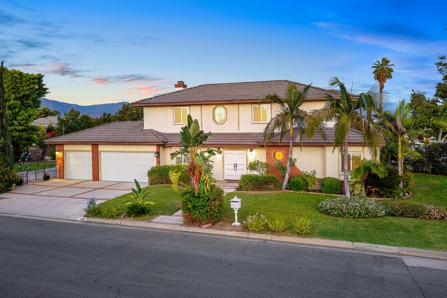 Building Photo - 1430 Lovell Ave