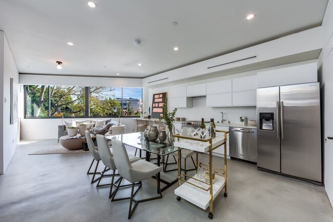 Photo - Hilldale Unit 857