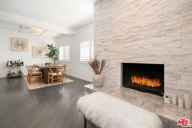 Photo - 831 Westbourne Dr