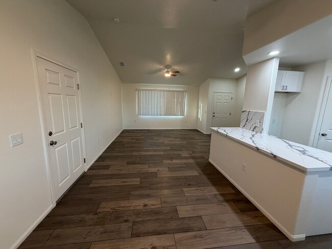 Photo - 8627 9th Ave