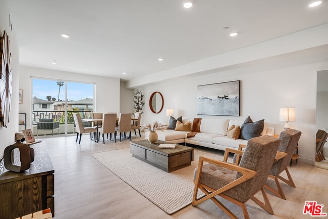 Photo - 1021 S Shenandoah St Unit 501