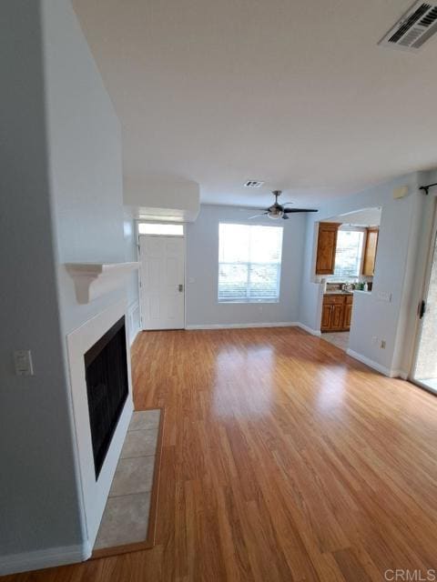 Building Photo - 3504 Caminito El Rincon Unit 5