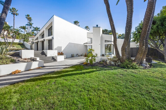 Photo - 275 S Owens Dr