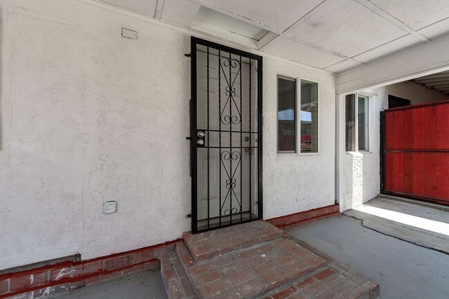 Photo - 1176 2nd Ave Unit #B