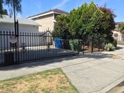 Photo - 20957 Community St