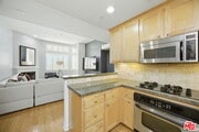 Photo - 2125 S Bentley Ave Townhome
