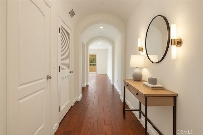 Photo - 1835 S Barrington Ave Unit 202