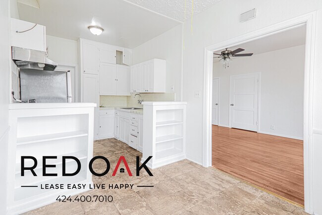 Photo - 5830 La Mirada Ave Unit 5834D