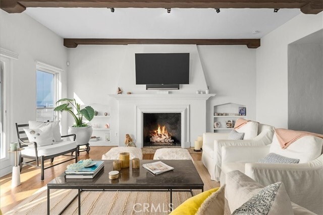 Photo - 2654 The Strand