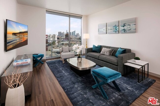 Photo - 3033 Wilshire Blvd Unit 503