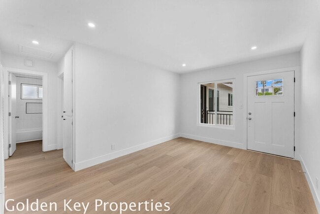 Photo - Beautifully remodeled apartment in South Oceanside just a few blocks from the beach! Unit B