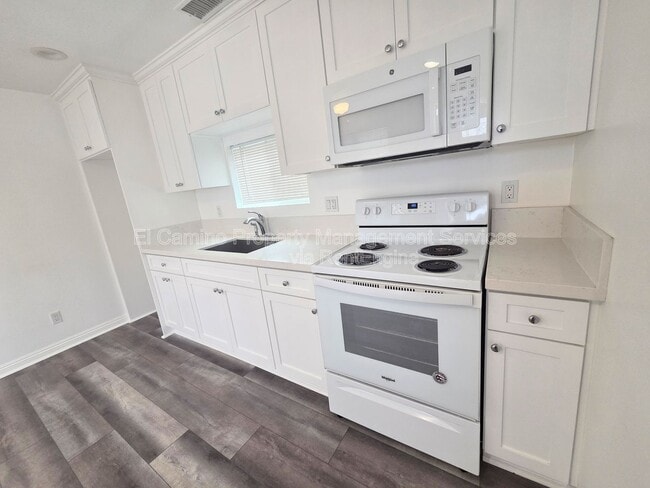 Photo - 8145 San Carlos Ave Unit B