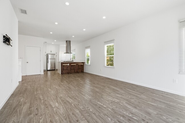 Photo - 455 S Rexford Dr Unit 455 S Rexford Dr #1/2