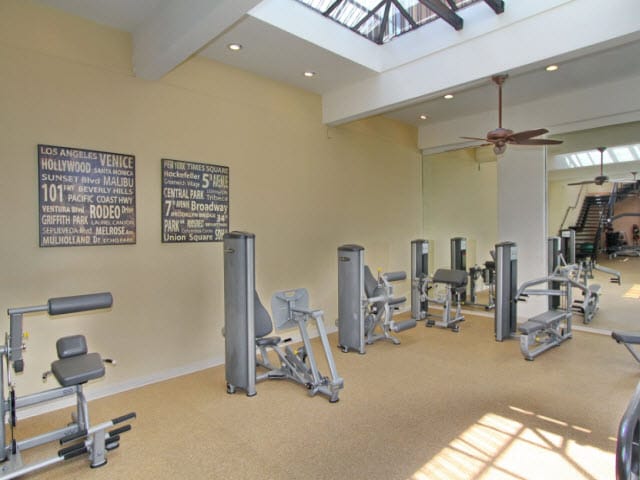 Photo - Azure Glendale