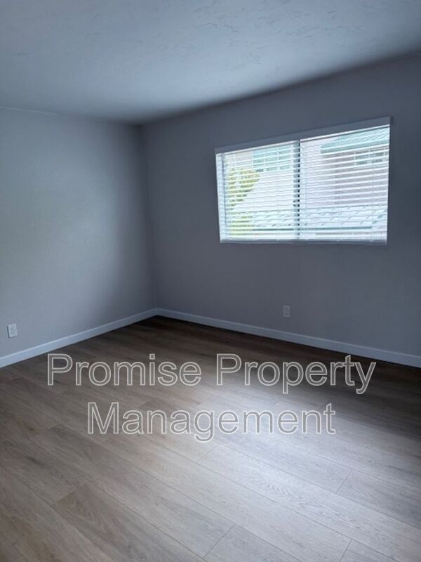 Photo - 505 E Madison Ave Unit #75