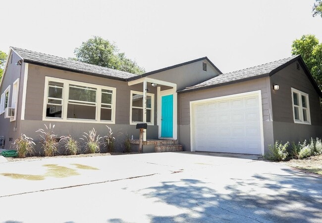 Photo - 19422 Archwood St