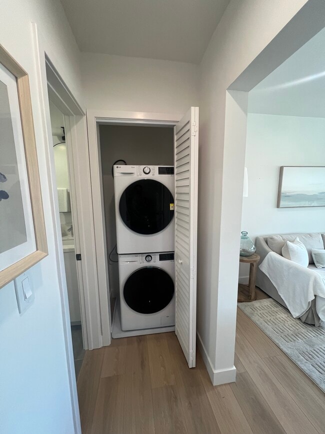 Photo - Pacific Apartment Homes @ 1620 E Maple