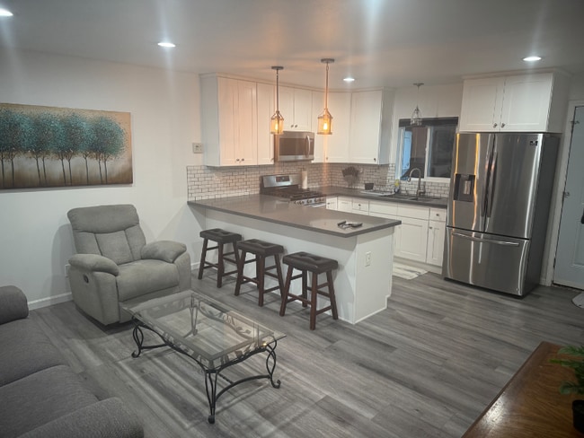 Photo - 7934 Etiwanda Ave