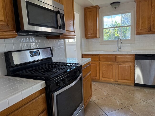 Photo - Newly Renovated Single-Family Home in Sun ...