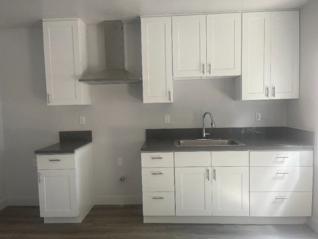 Photo - 1814 W 22nd St Unit 1