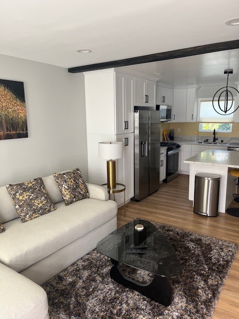 Building Photo - 3031 Wellington Rd Unit 1/2