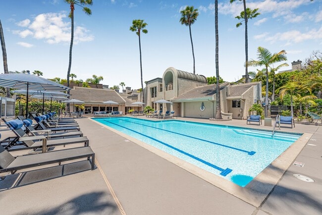 Photo - Allina La Jolla Apartments