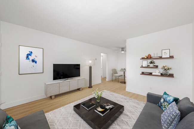 Photo - Granada Terrace Apartments