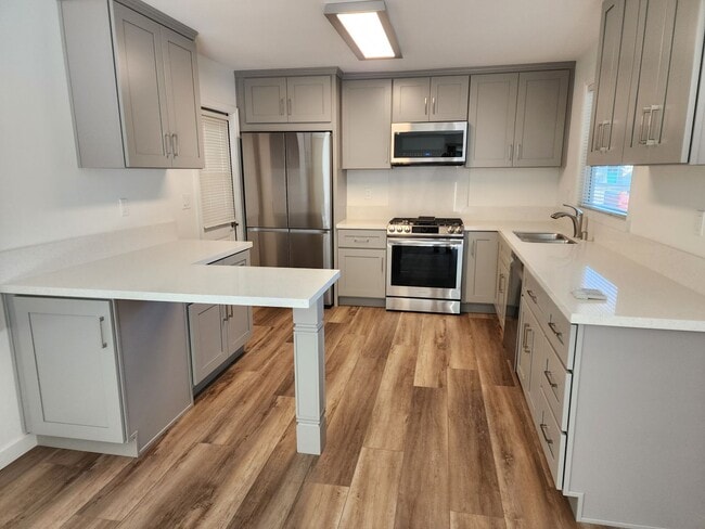 Photo - 8042 Taylor Dr