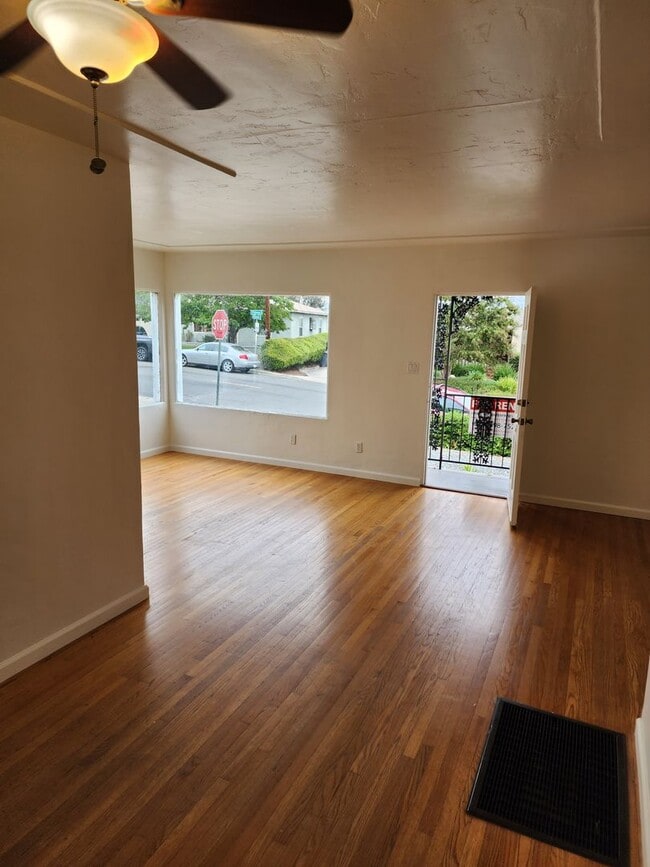 Photo - 3870 Unit 4490-A