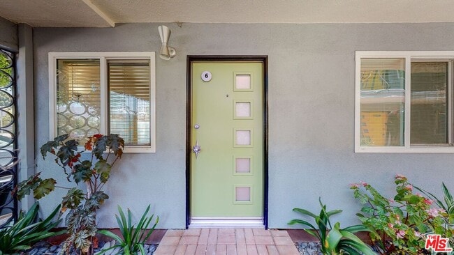 Photo - 10333 Santa Monica Blvd Unit 6