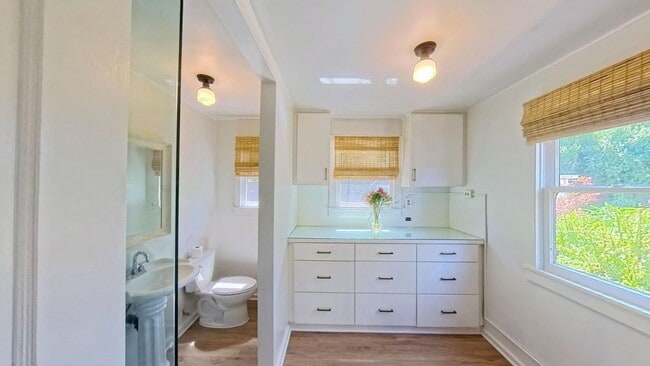 Photo - 630 Beverly Dr Unit Studio