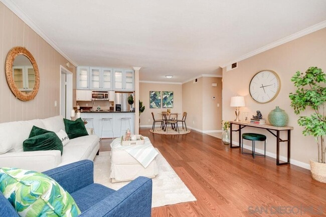 Building Photo - Fully Renovated 2 Bedroom 2 Bathroom Condo on the Water! Unit 441