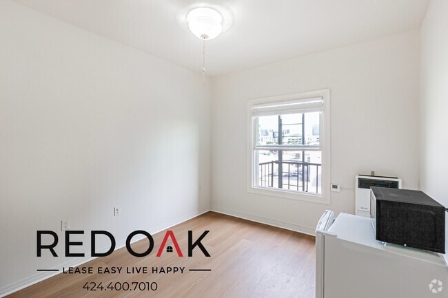 Building Photo - 1509 Wilcox Ave Unit 323 Rental