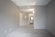 1BR, 1BA-690 SF - Canyon Crest