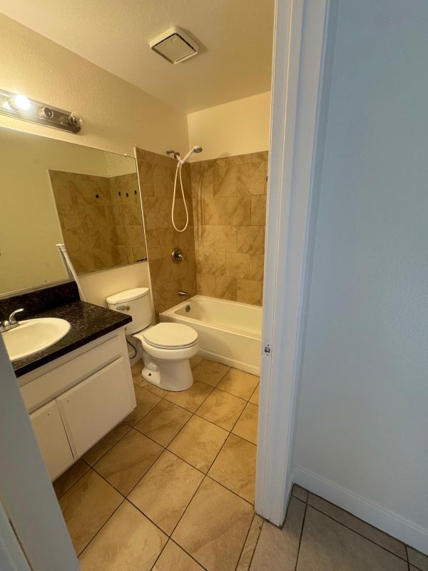 Photo - 3133 Heather Ave