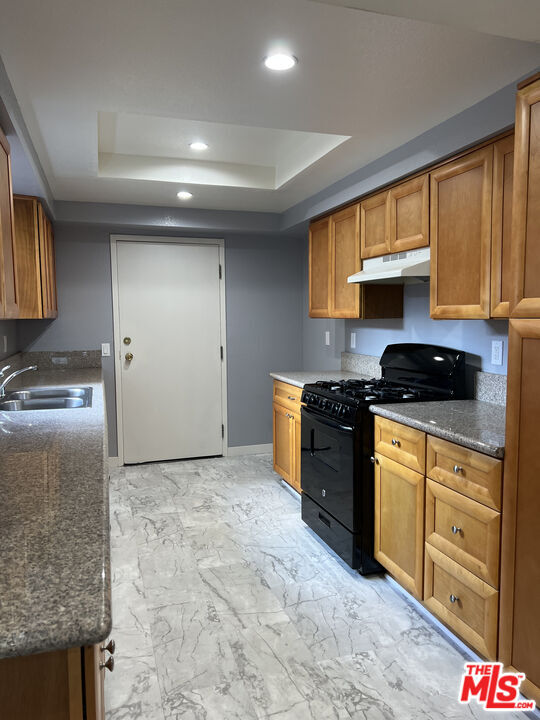 Photo - 7639 Kester Ave Unit 5