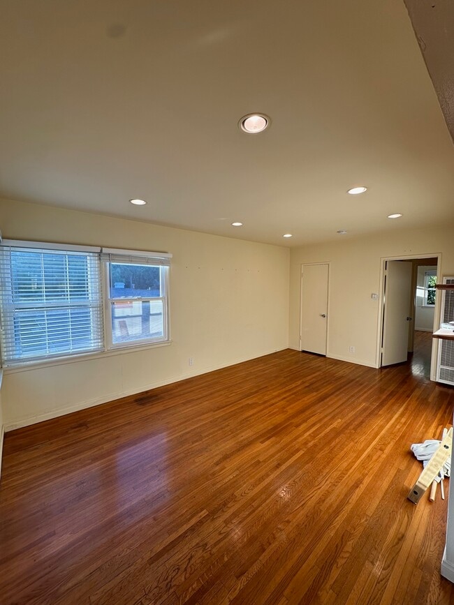 Photo - 825-829 Grant St