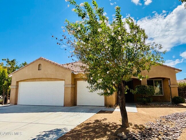 Building Photo - 4640 Trojan Ct