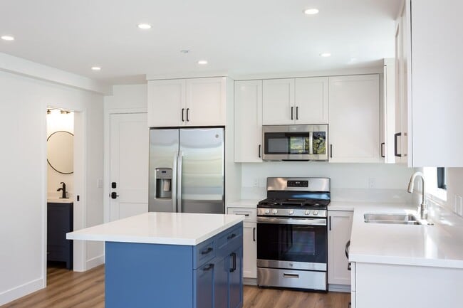 Photo - 2610-2612 Juan Street Unit 2610 #2