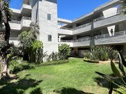 Photo - Encino Voltaire Apartments