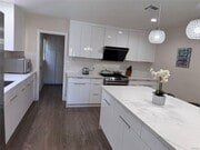 Photo - 113 N Doheny Dr