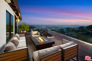 Photo - 1733 Sunset Plaza Dr House