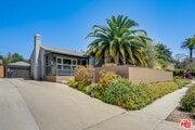 Photo - 11819 Pacific Ave