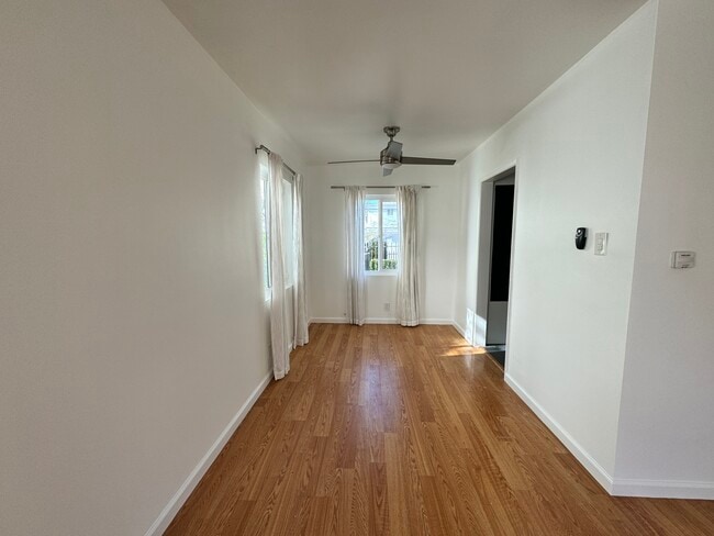 Indoor Nook - 1935 18th St Unit B