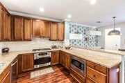 Photo - Large 3 Bed 2.5 Bath Home Available In Eas...