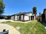 Photo - Recently renovated 3 bedroom, 2 bath unit ... House
